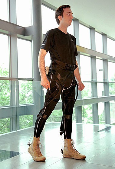 Harvard scientists develop soft exoskeleton to improve stamina and reduce injuries