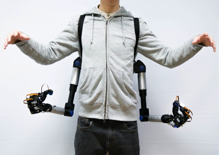 This Pair of Robotic Arms Can Assist You in Almost All of Your Daily Tasks