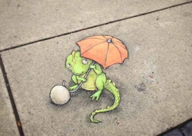 Artist Creates Adorable Characters with Chalk on the Street