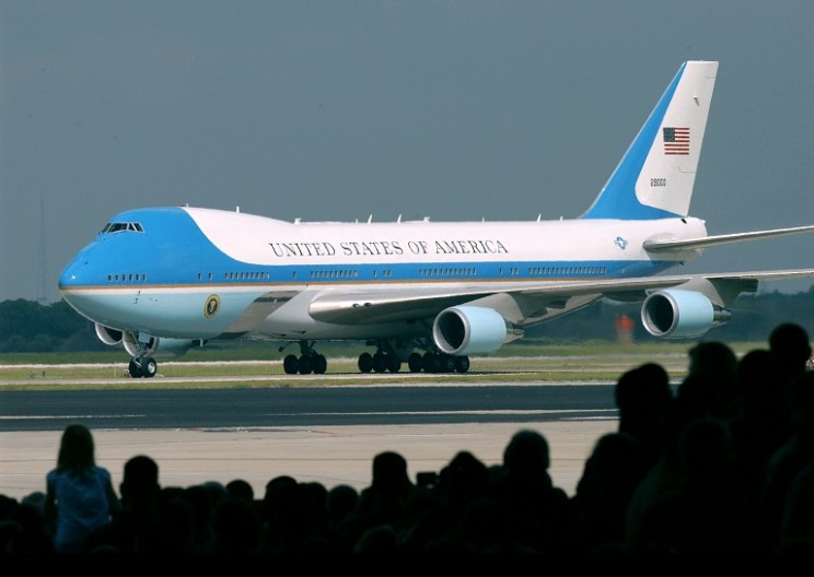Air Force One Mechanics Cause $4 Million Damage to Oxygen Systems