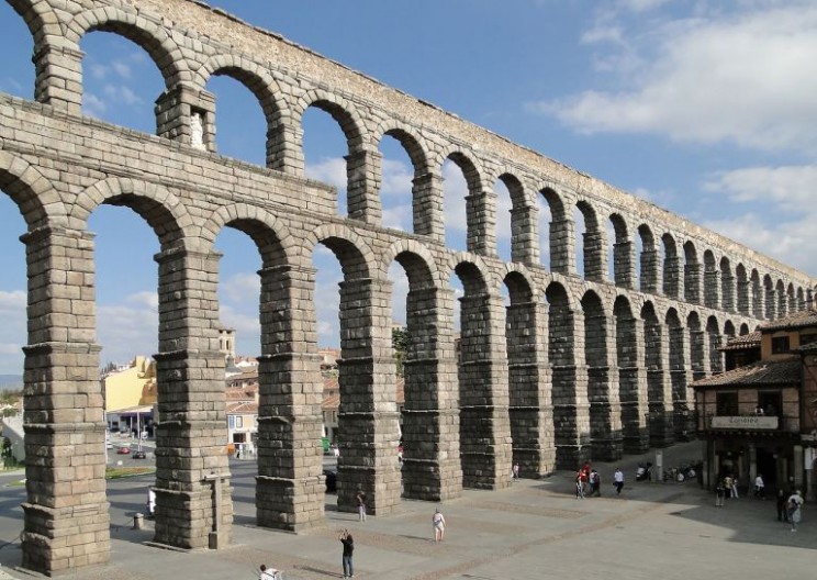 The Rise and Fall of the Roman Aqueduct