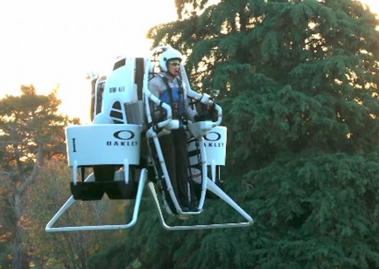 Professional Golfer Creates Jetpack to Avoid Golf Carts
