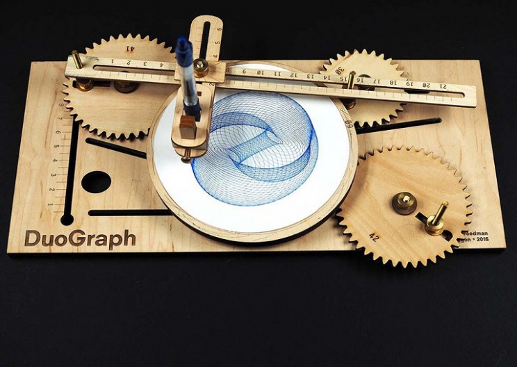 Draw Infinite Geometric Designs With the DuoGraph
