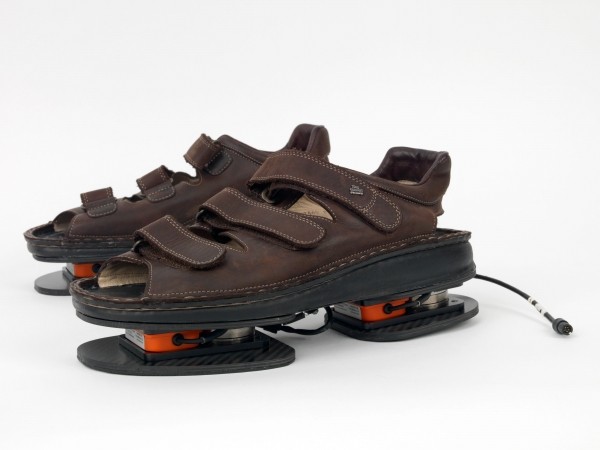 NASA to send high tech sandals to astronauts to assist exercise