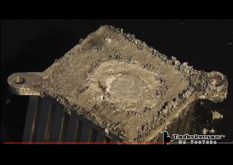 WATCH: Mercury and Gallium Totally Destroys Alluminum Heatsink
