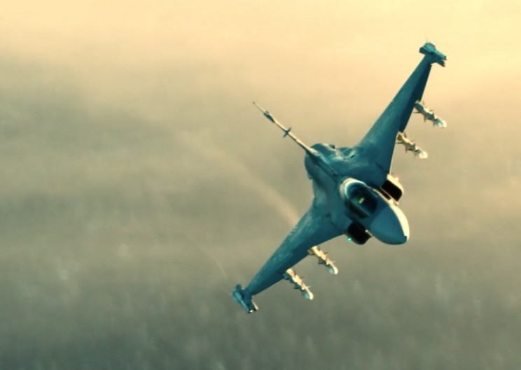 Jaw-dropping Footage of Fighter Jet at 555 KPH