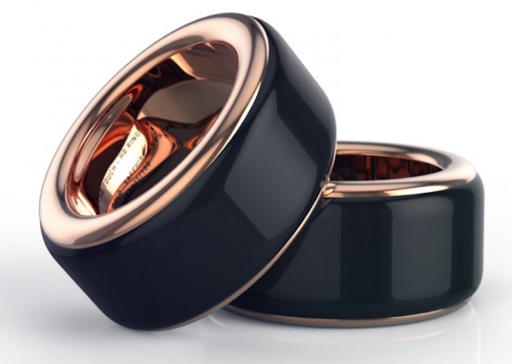 Ring Lets You Feel the Heartbeat of Your Loved Ones