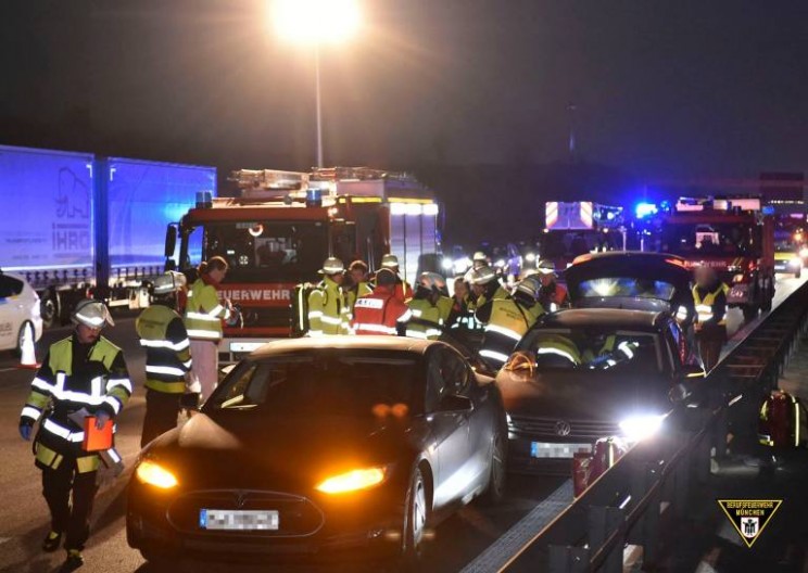 Tesla Will Fix Model S for Man Who Used His Car to Save Another Driver