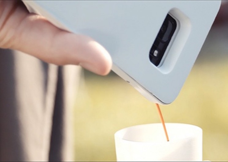 This Smartphone Case Can Make You Coffee On the Go