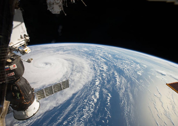 NASA Is Hiring a 'Planetary Protection Officer' to Defend Earth From Alien Contamination