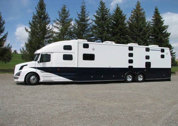 Innovative 'Sleep Bus' Allows You to Wake Up in a New City