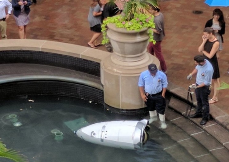 A Robot Security Guard Just Drowned Itself by Driving into a Water Fountain