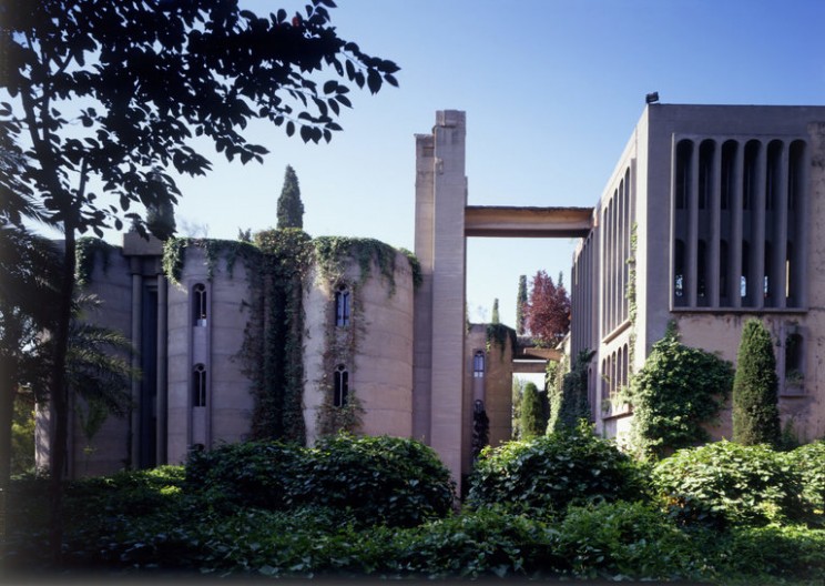 Spanish Architect Transforms an Old Cement Factory Into a Modern Castle
