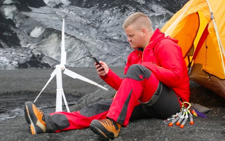 Trinity – The mini wind turbine you can carry around.