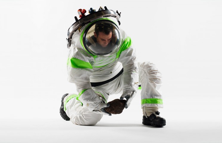 NASA Puts New Spacesuit Design to Public Vote