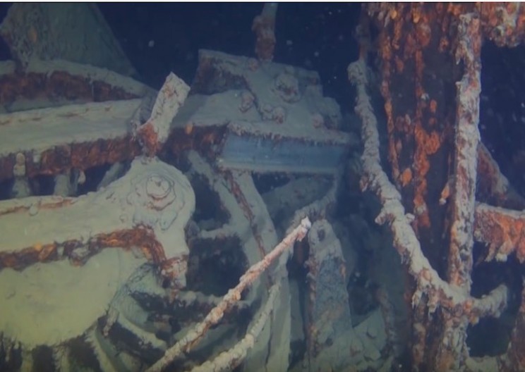 Divers Find Wrecked Steam Train from 1910 in Lake Superior