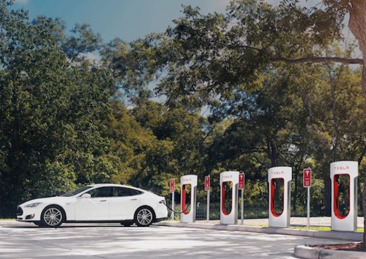 Elon Musk Says Almost All Tesla Superchargers Will Go Off-Grid