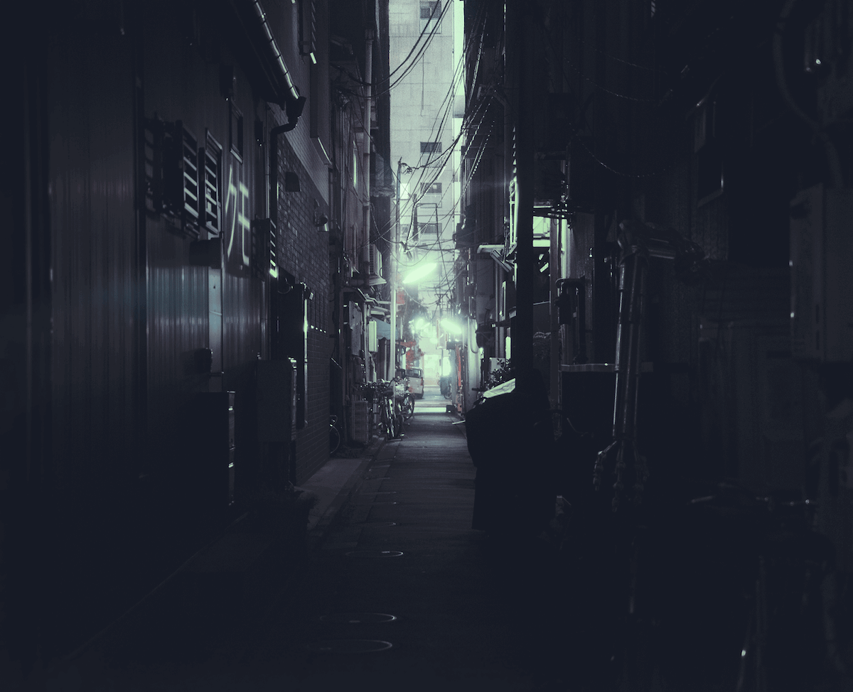 Meet the Cyborg Couple Taking Amazing Atmospheric-Cyberpunk Inspired Photos Across Asia Meet the Cyborg Couple Taking Amazing Atmospheric-Cyberpunk Inspired Photos Across Asia