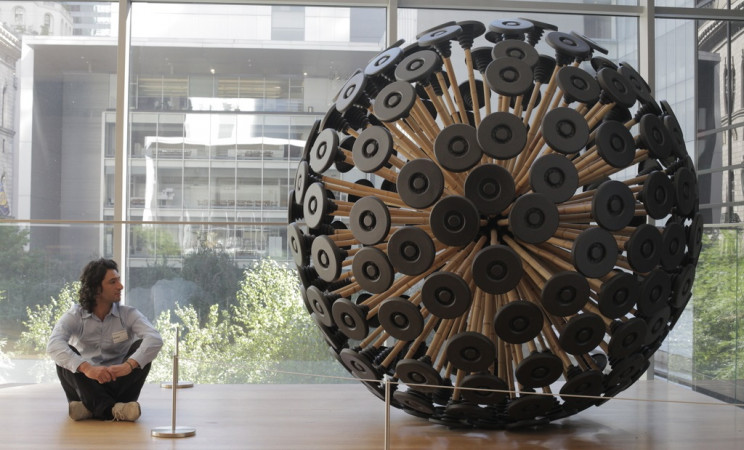 Wind-Powered Mine Kafon Ball Detonates Landmines With Bamboo Legs Wind-Powered Mine Kafon Ball Detonates Landmines With Bamboo Legs