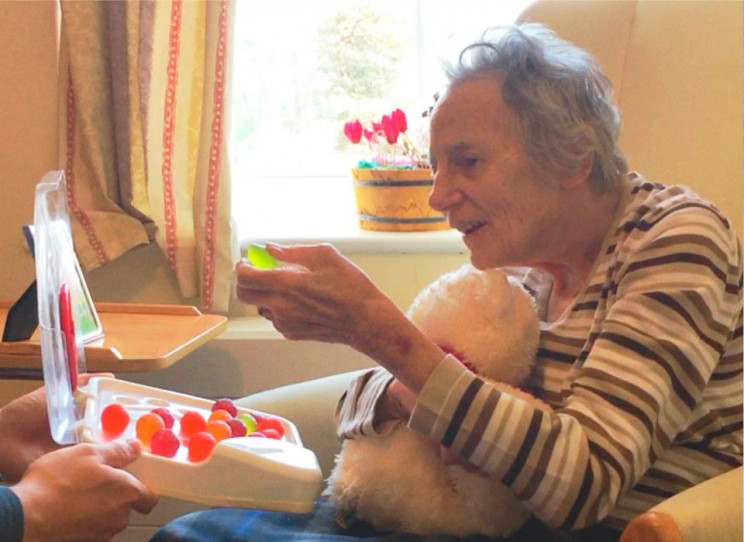 Man Creates Edible Water To Help His Grandmother With Dementia Stay Hydrated Man Creates Edible Water To Help His Grandmother With Dementia Stay Hydrated