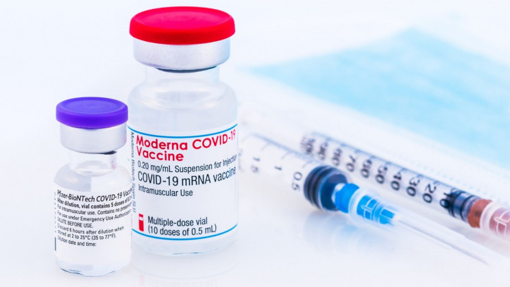 Study Shows Moderna Creates Twice as Many Antibodies as Pfizer