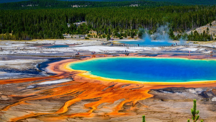 Scientists discover new details about Yellowstone with a giant flying electromagnet