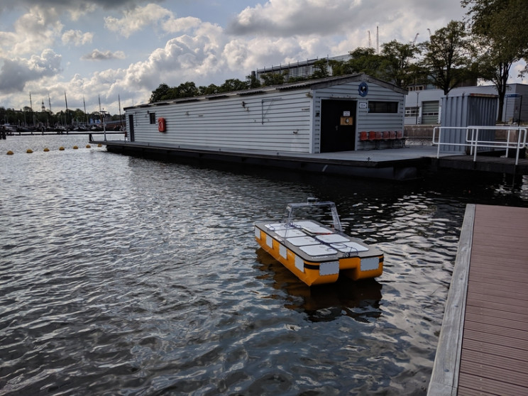 MIT Launches Its Fully Autonomous Boat in Amsterdam's Canals MIT Launches Its Fully Autonomous Boat in Amsterdam's Canals
