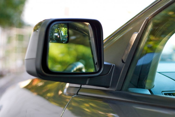 automobile innovations blind spot