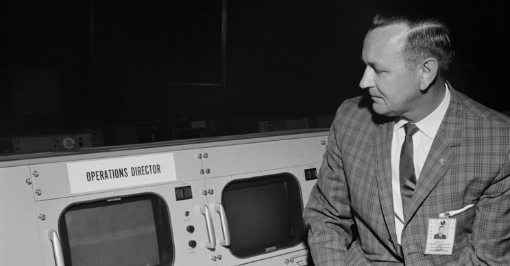 Christopher Kraft, NASA's Mission Control Pioneer, Dies at 95