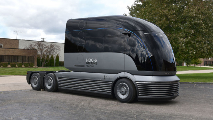 Hyundai's Hydrogen Semi-Truck Concept Could Give Tesla a Run for Its Money Hyundai's Hydrogen Semi-Truck Concept Could Give Tesla a Run for Its Money