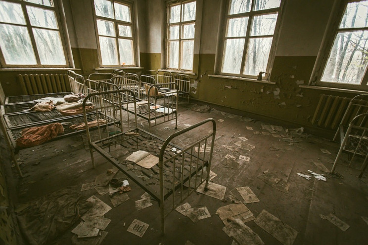 Chernobyl's 'Sarcophagus' Is Being Taken down Due to Fear of Collapse Chernobyl's 'Sarcophagus' Is Being Taken down Due to Fear of Collapse
