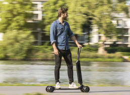 Audi's e-Scooter-Skateboard Hybrid 'Handles Like Surfing'