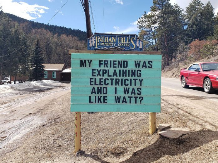 9 of the Funniest Puns Displayed on Public Signs in Colorado
