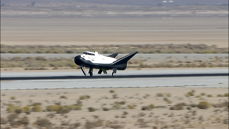 spaceplane dream chaser