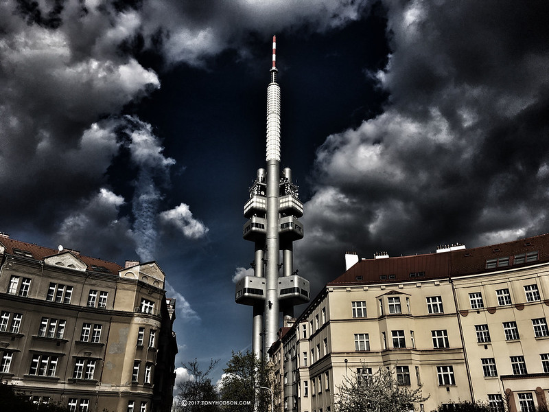 architectural failures zizkov tower