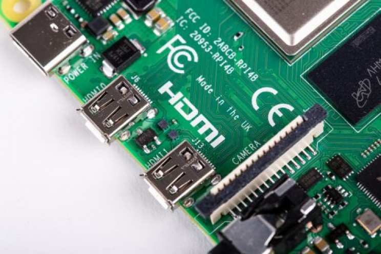 An Upgraded and Faster Raspberry Pi 4 Has Finally Hit the Shelves