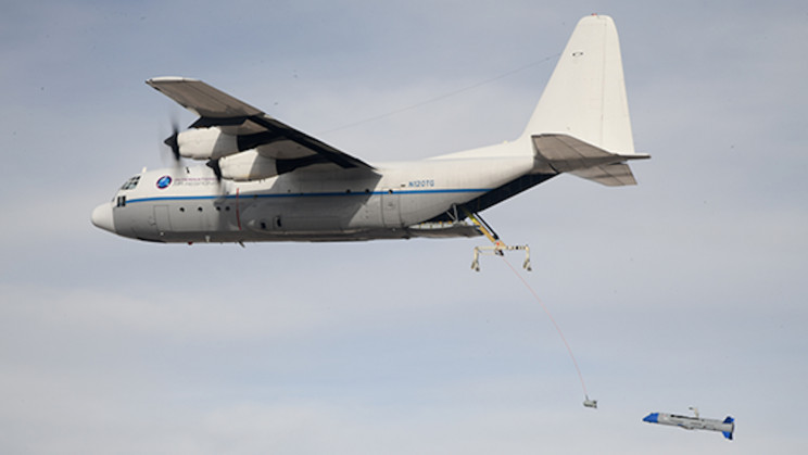 DARPA Carries Out Tests on Its Flying Aircraft Carriers