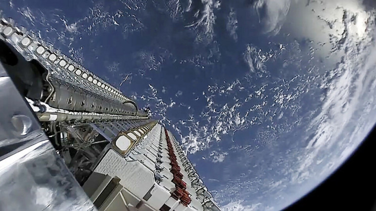 SpaceX Gets Approval from FCC to Fly Starlink Satellites Lower