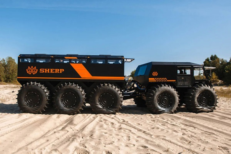 The Ark: All-Terrain and Off-Road Vehicle That Fits 22 People and Can Go Anywhere The Ark: All-Terrain and Off-Road Vehicle That Fits 22 People and Can Go Anywhere