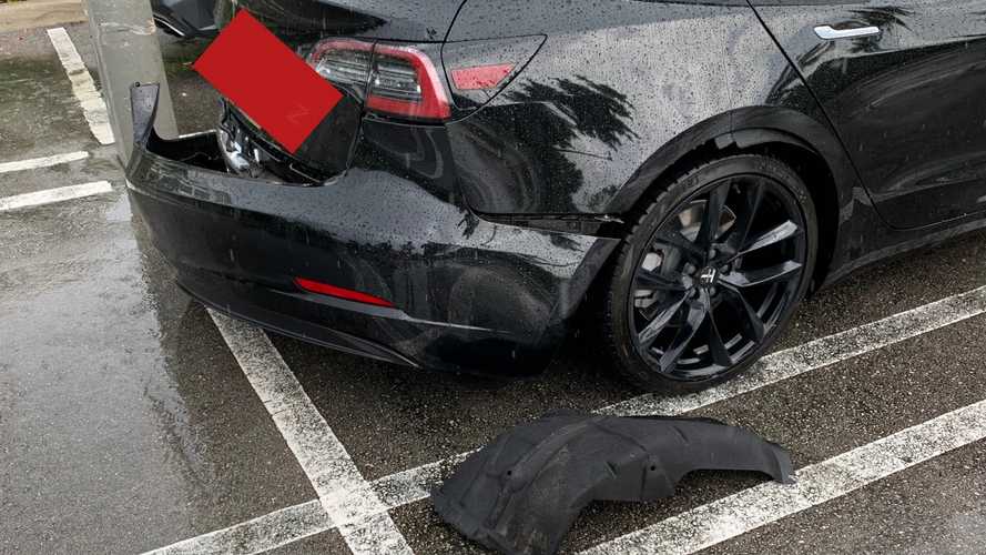 tesla-loses-bumper-2 Tesla Loses Bumper 2