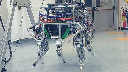 Four-Legged Robot Can 'Ninja Walk' Across Narrow Bridges