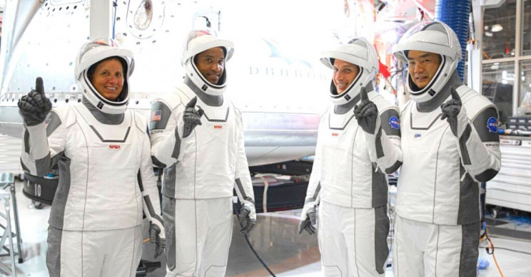 SpaceX Replacing 2 Rocket Engines for NASA Crew-1 Astronaut Launch