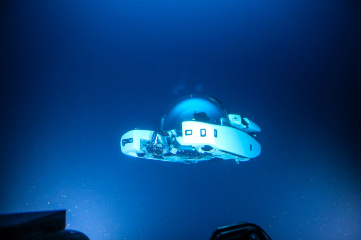New Luxury Submersible Carries 6 People to 3,300 Feet Depth New Luxury Submersible Carries 6 People to 3,300 Feet Depth