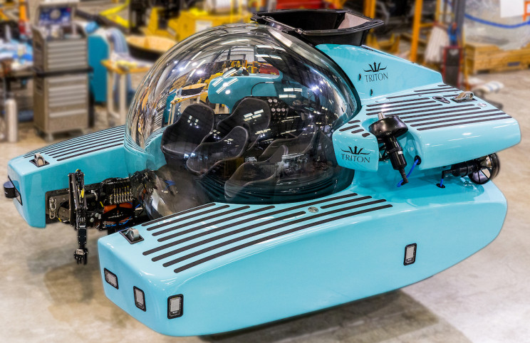 New Luxury Submersible Carries 6 People to 3,300 Feet Depth New Luxury Submersible Carries 6 People to 3,300 Feet Depth
