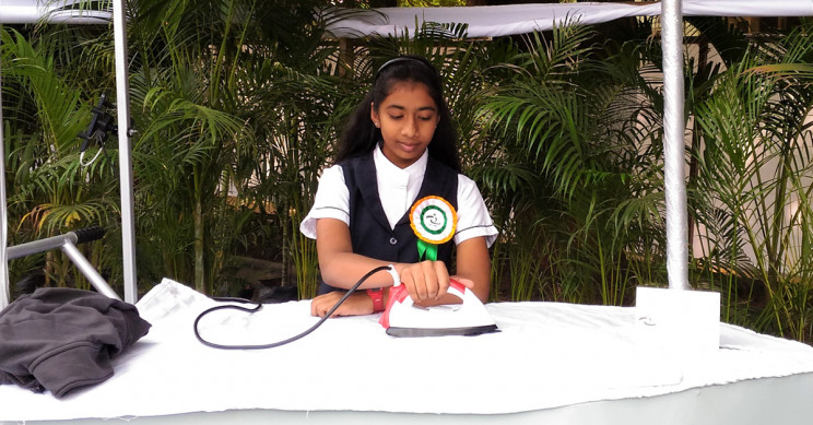 14-Year-Old Indian Girl Invents Solar Ironing Cart to Reduce Smog