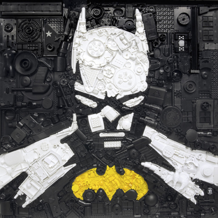 Junk Masterpieces: These Incredible "Upcycling" Artworks Are Made From Repurposed Plastic Junk Masterpieces: These Incredible "Upcycling" Artworks Are Made From Repurposed Plastic