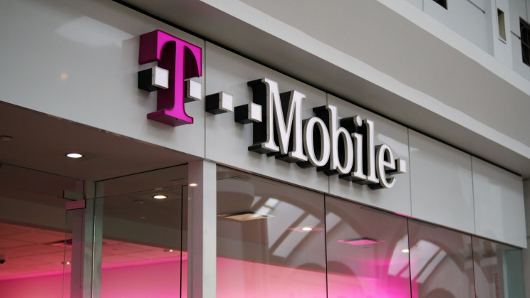 Hacker Claims to Have 100 Million T-Mobile Users' Data