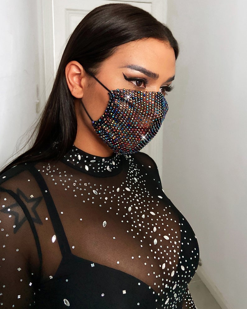 7+ 'Breathable Masks' That Definitely Won't Protect You From Viruses 7+ 'Breathable Masks' That Definitely Won't Protect You From Viruses