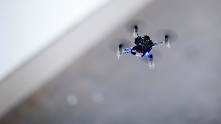 New Algorithm Allows a Swarm of Mini Drones to Fly Together New Algorithm Allows a Swarm of Mini Drones to Fly Together