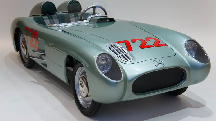 11 Tiny Luxury Cars That Will Make You Wish You Were a Child 11 Tiny Luxury Cars That Will Make You Wish You Were a Child